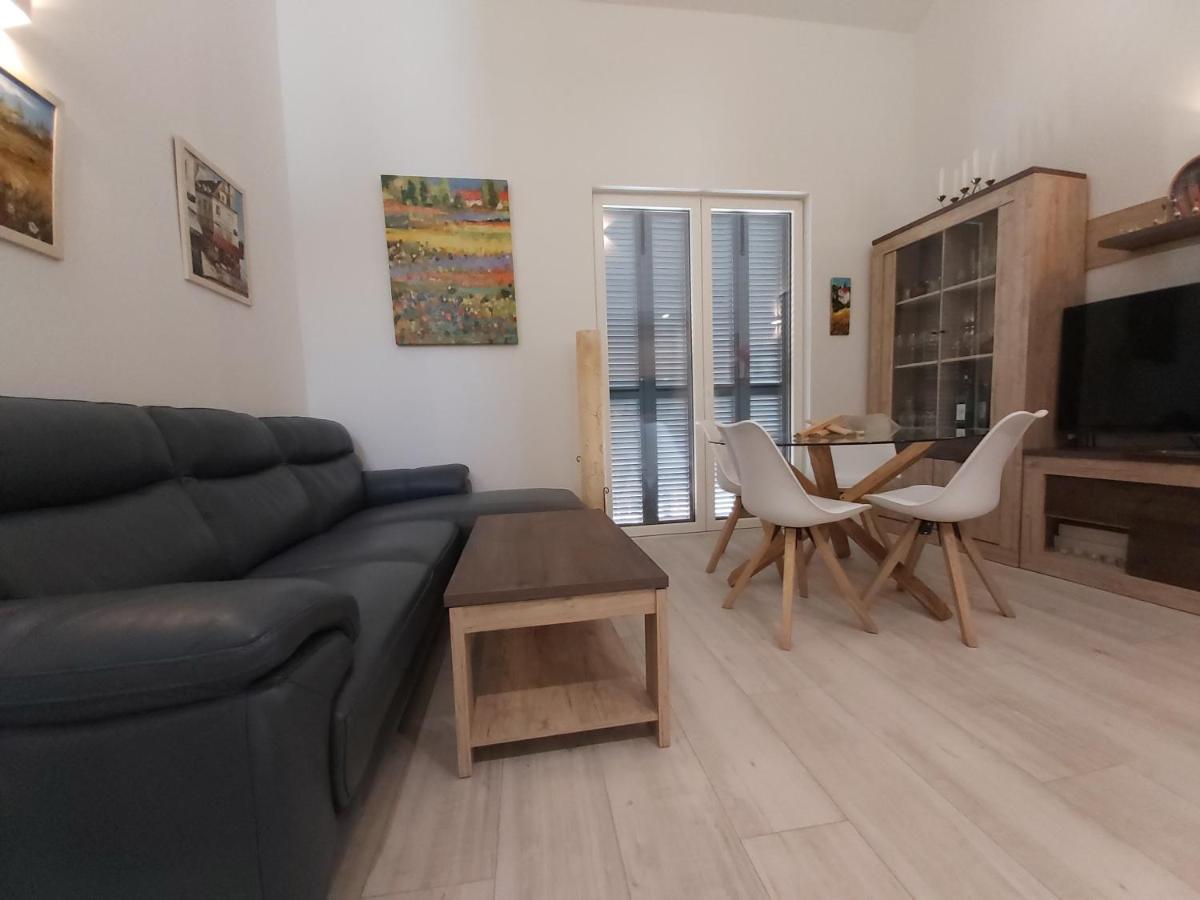 To Be In Malaga Apartment Exterior photo